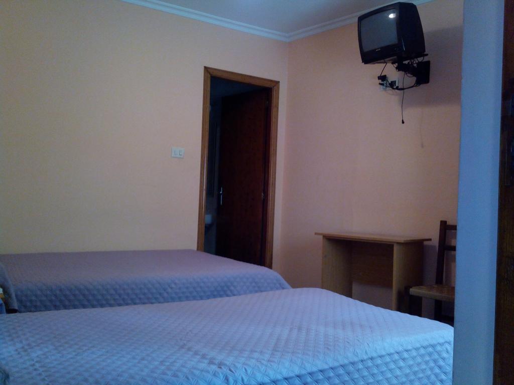 Pension Las Palmeras Lalín Chambre photo